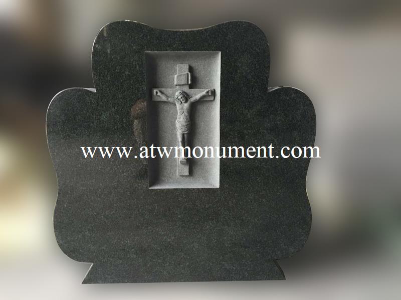 USM013- Imperial Green Granite Shamrock with Hand Carved Jesus on Cross Die