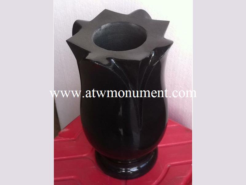 LV008-Lotus-Shaped Granite Flower Vase